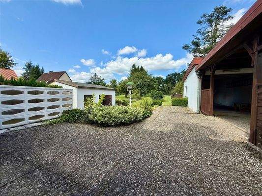 Terrasse (rechter Hausteil)