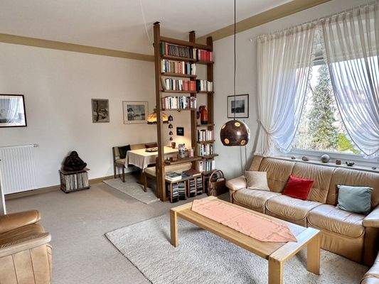 Wohnzimmer mit Essplatz