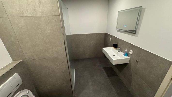 Badezimmer 2