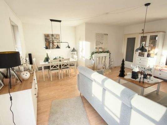 Wohn- und Esszimmer