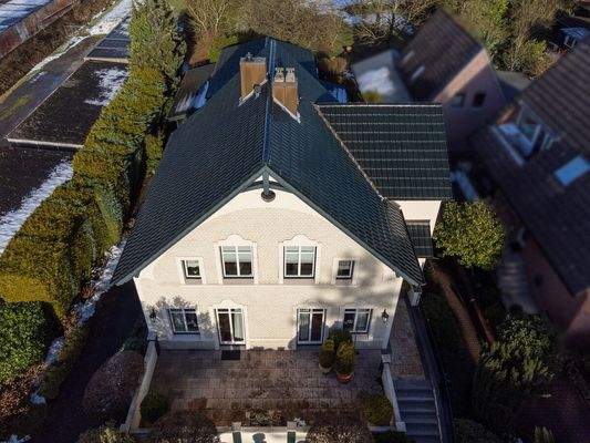 Hausansicht  Luftaufnahme