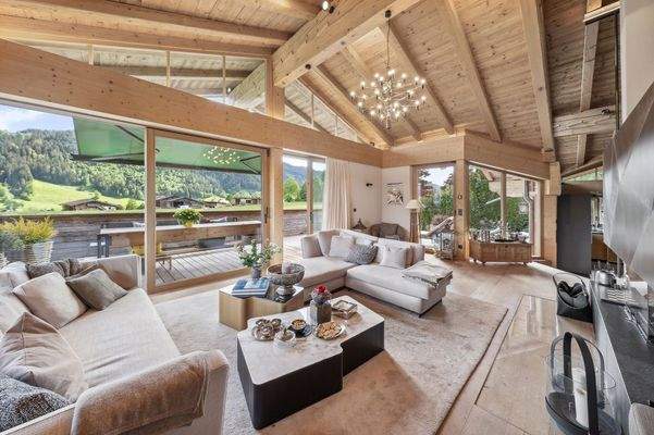 Der Wohnbereich mit traumhaftem Ausblick ...