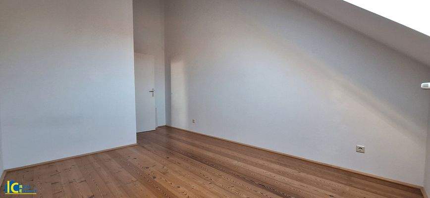 Ideal geschnittenes Schlafzimmer