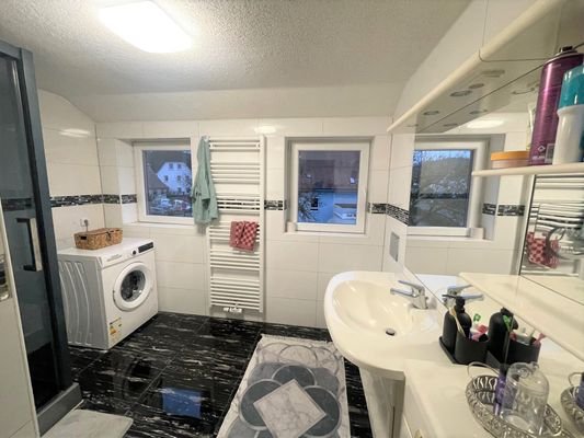 Badezimmer DG