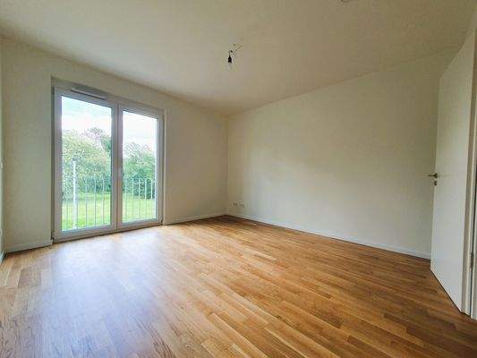 Kinder-/ Arbeitszimmer Bild 1