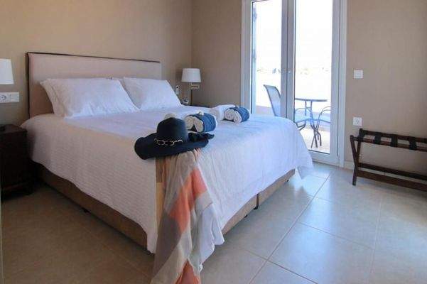 Kreta, Kounali: Moderne Villa mit 4 Zimmern, Pool und Meerblick zu verkaufen