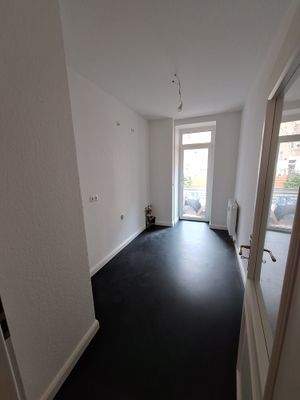 Küche mit Zugang Balkon