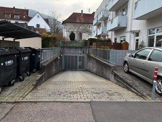 Tiefgarageneinfahrt