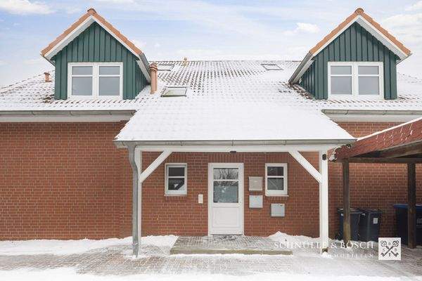 Überdachter Eingangsbereich