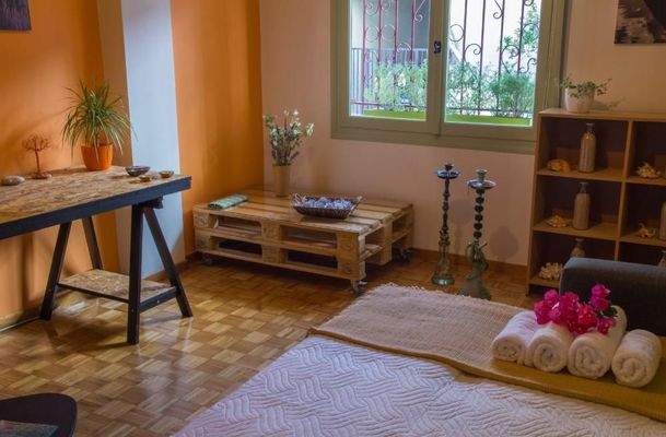 Kreta, Chania: Renovierte und voll möblierte Wohnung im Zentrum zu verkaufen