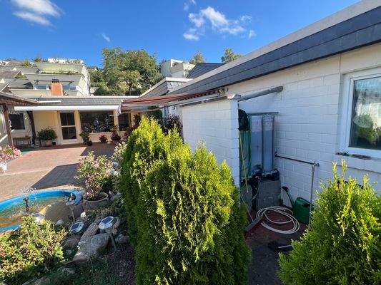 Rückansicht mit Anbau