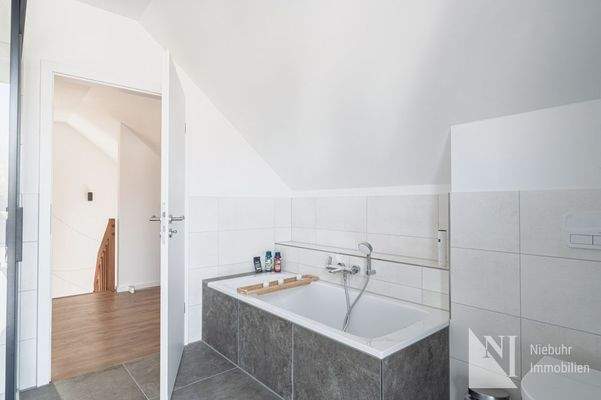 Vollbad mit Dusche II