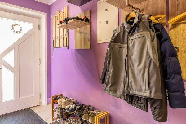 Schöne Aufteilung, Top-Ausstattung inkl. PV-Anlage