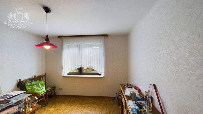 CAM01984G0-PR0439-STILL002