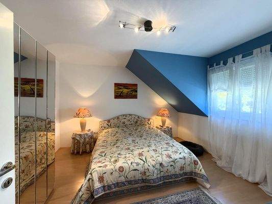 Schlafzimmer 1 von 3 mit Bad en Suite