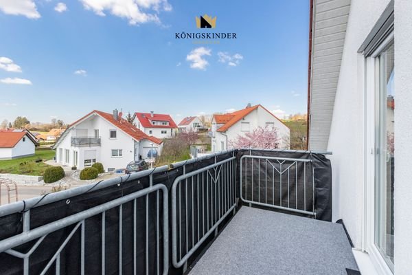 Balkonaussicht rechts im OG