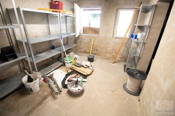Werkstatt  - hier wäre ein  Heizungsraum möglich
