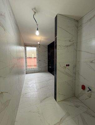 Badezimmer mit Dusche