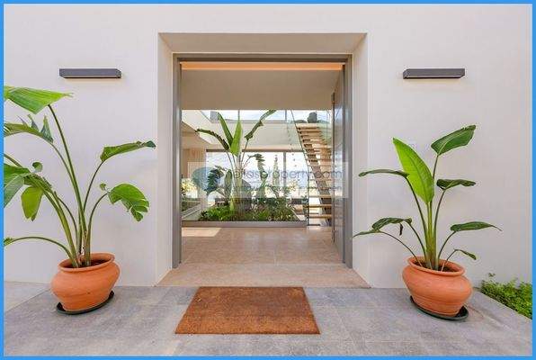 045156449f524d32b836afe663e0de8b-original