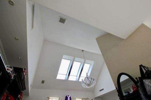 aussergewöhnliche Dach-Deckenkonstruktion