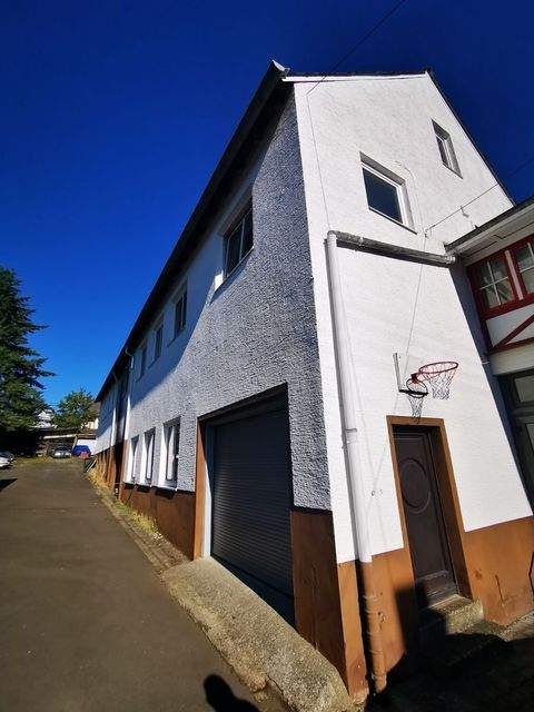 Kirschweiler Halle, Kirschweiler Hallenfläche