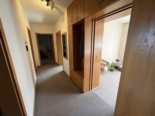 EG Flur inkl. Einbauschrank