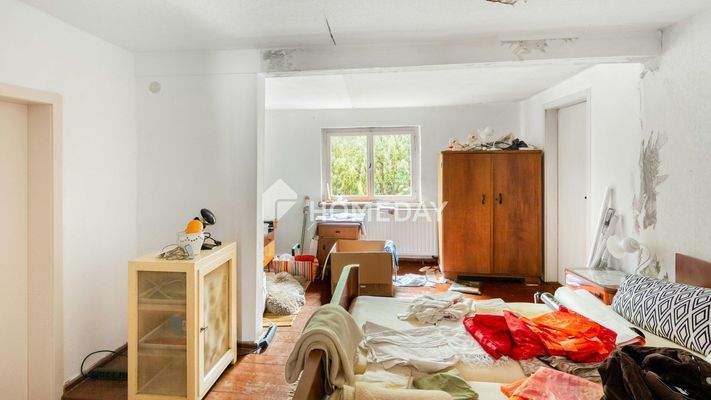 1. OG Schlafzimmer 1 1