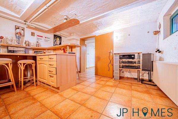 19_zweiter Raum im Kellergeschoss - Bar Bereich