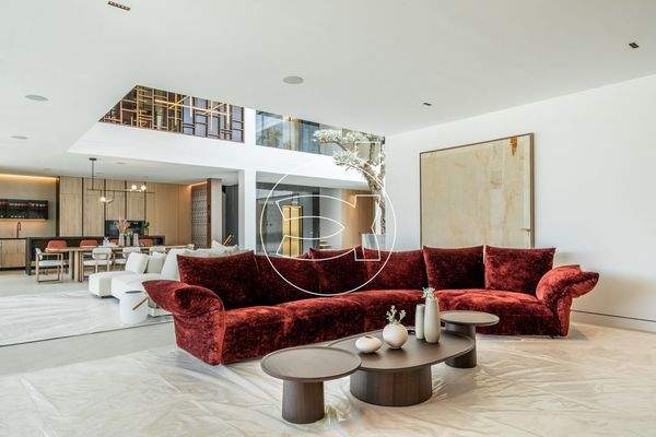 Exquisite Neue Villa