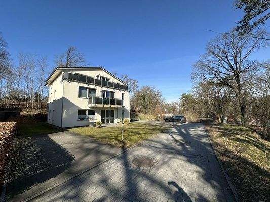 Anliegerstraße (Ende der Sackgasse, daher kein Durchgangsverkehr)
