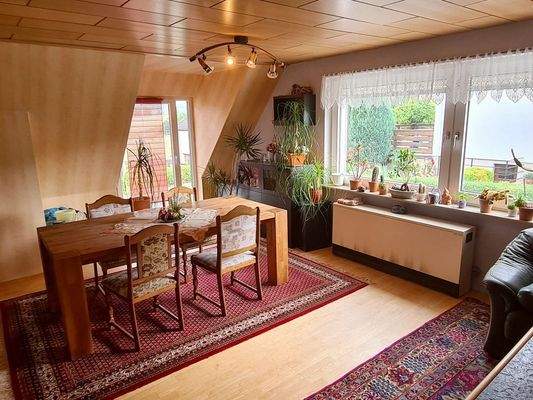 OG Wohn- u. esszimmer