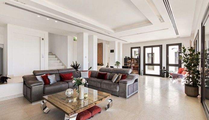 Photo: Villa in Marbella East