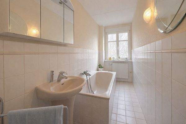 gemütliches Badezimmer Obergeschoss