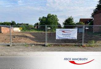 2-Vorderansicht mit Logo.JPG