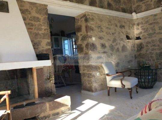 ab318eaeb64e49e08f0a579f5a5a7537-original