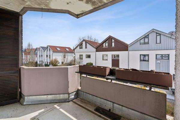 Südbalkon, Zugang vom Wohn-&Schlafzimmer