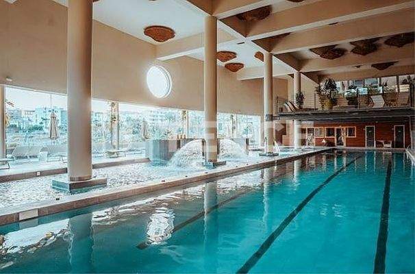 Sea-View Apartment in El Higuerón, Fuengirola with Jacuzzi