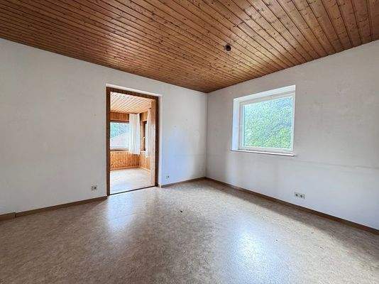 Zimmer OG m. Blick in Wintergarten