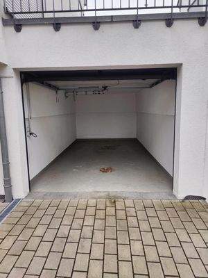 Abschließbare Garage