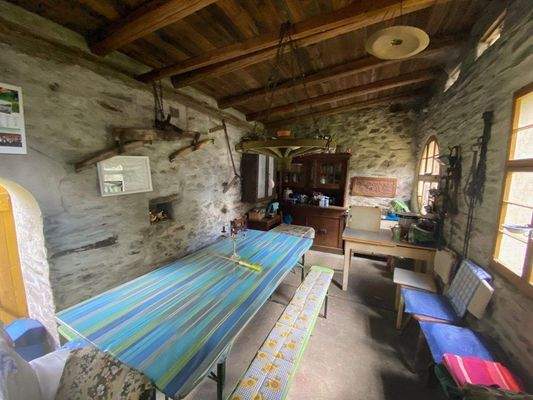 9 Sommerküche Innenaufnahme.jpg