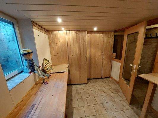 Hauswirtschaftsraum KG