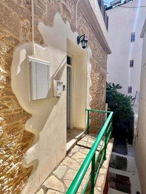 Kreta, Sitia: Steinstadthaus mit Terrasse zu verkaufen