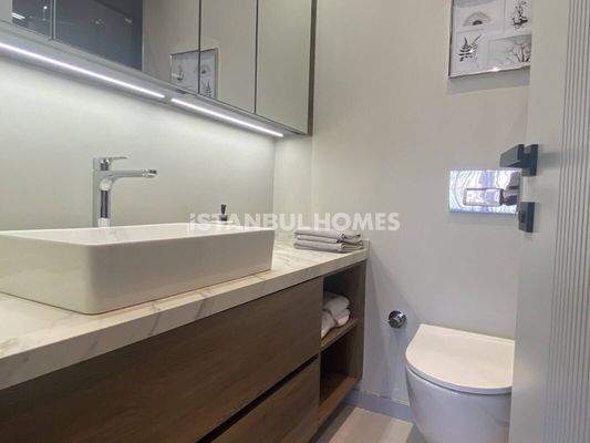 Sea View Real Estate Close to Metro and Marmaray in Maltepe