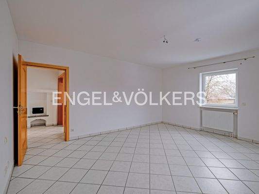 Kinderzimmer mit Blick auf Flur