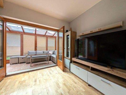 Wohnzimmer Wintergarten.jpg