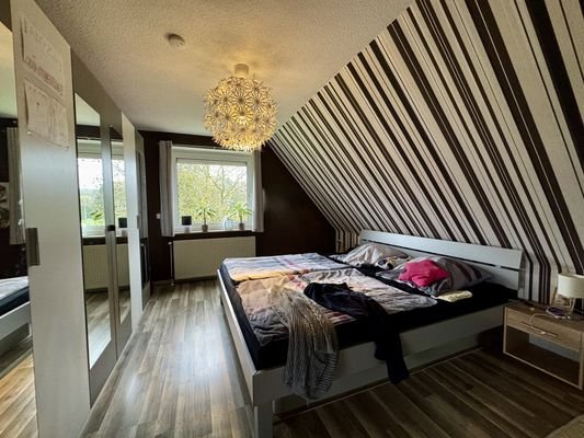 Schlafzimmer OG WHG rechts