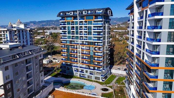 Ready to Move Apartments in a Complex with Amenities in Mahmutlar