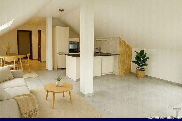 helles Wohnzimmer inkl. EBK  möbliert durch KI