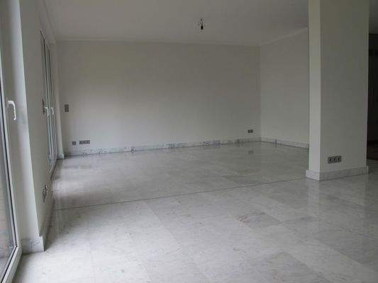 Offener Wohn- und Essbereich