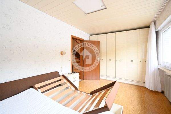 Schlafzimmer (Blick 1)